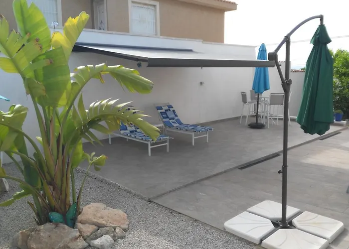 Dos-lagos Villa